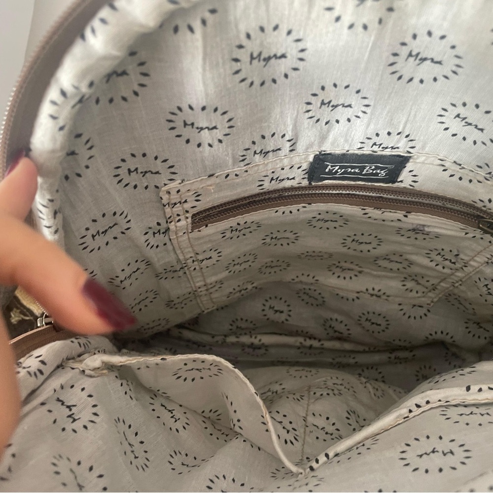 Vintage Style Canvas Backpack - Picture 2 of 2